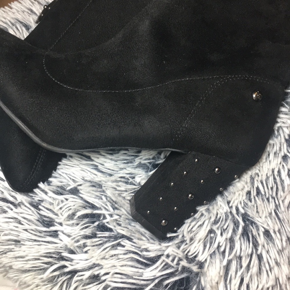 Simplyvera black booties